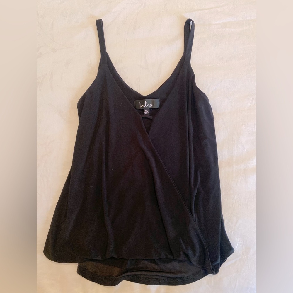 Lulus black flowy tank top